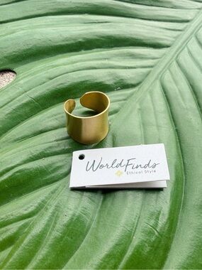World Finds Fair Trade Concave Ring - Gold